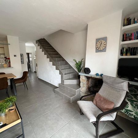 Breda 2B Villa ลาเอสตาร์ติต ภายนอก รูปภาพ