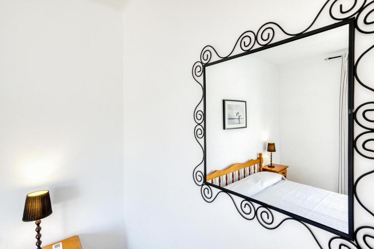 Breda 2B Villa ลาเอสตาร์ติต ภายนอก รูปภาพ